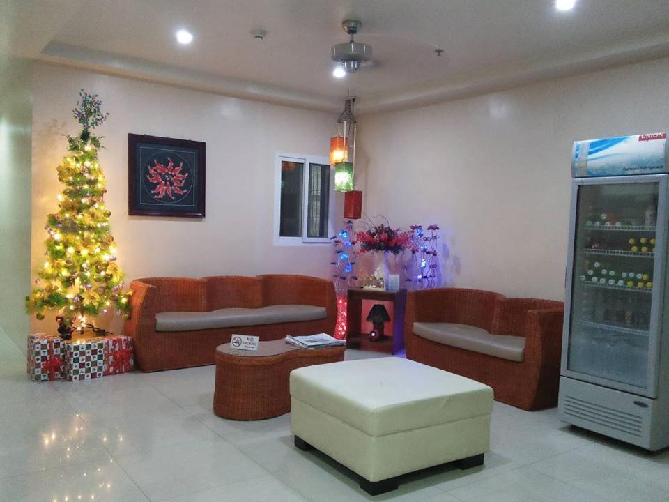 Hotel Liatris Legazpi Exterior foto